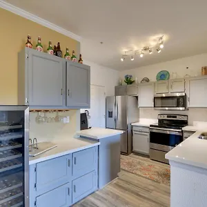 Apartment Red Rox With Patio About 3 Mi To Airport, Phoenix